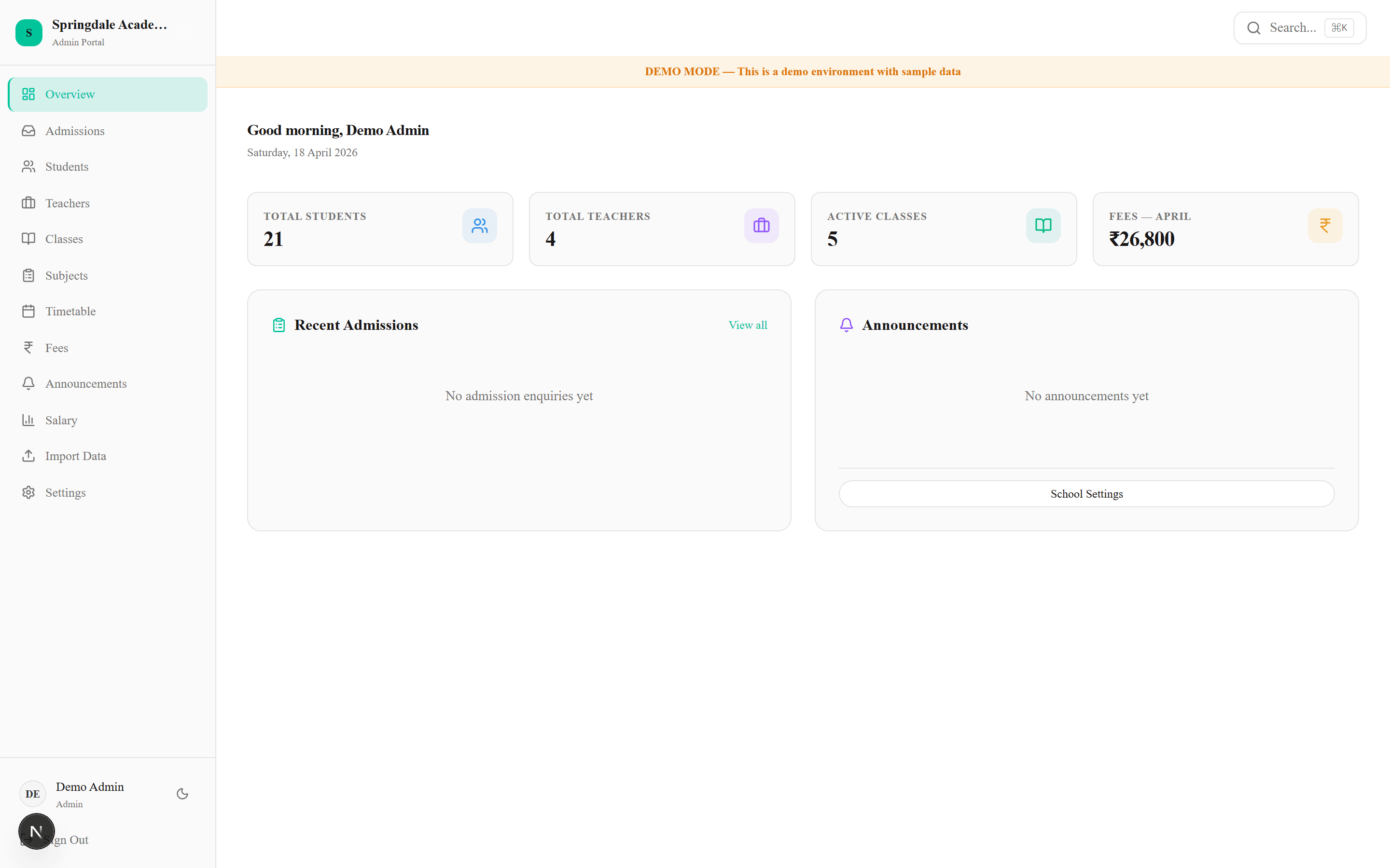 iScoolOS admin dashboard showing student count, attendance, fee collection and announcements